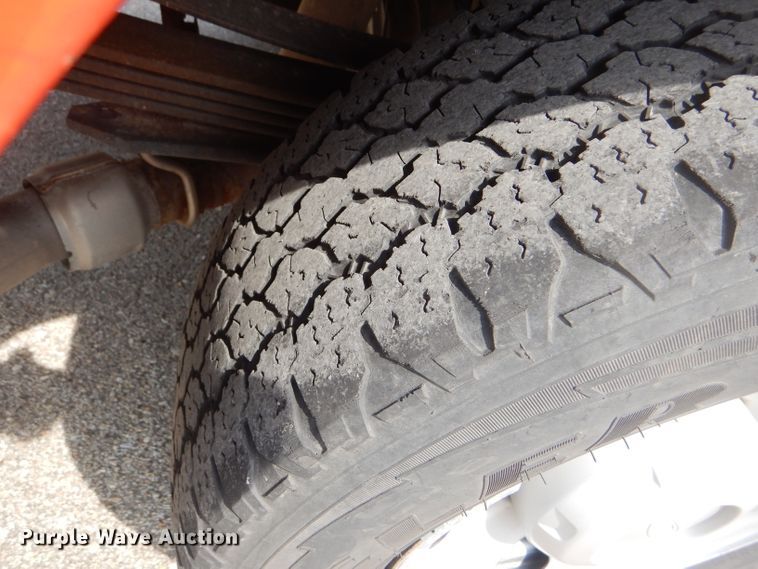 image for item DB4977 2009 Ford F250 Super Duty utility bed pickup truck