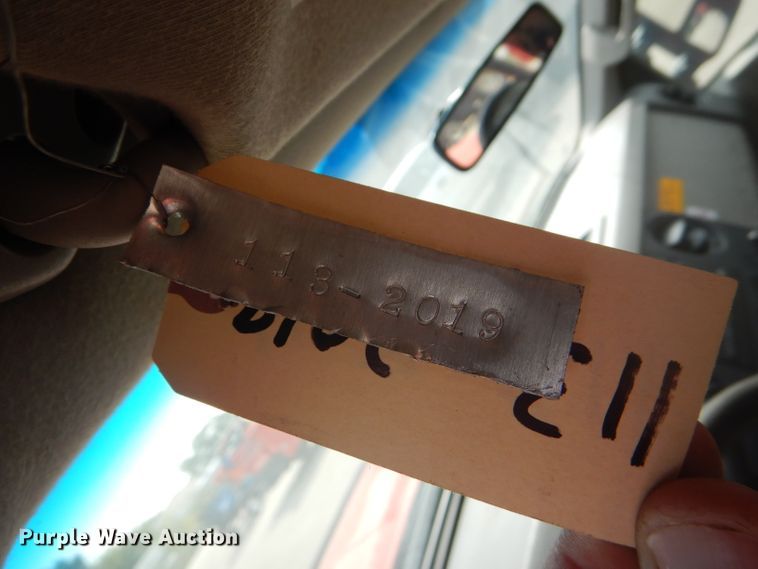 image for item DB4977 2009 Ford F250 Super Duty utility bed pickup truck