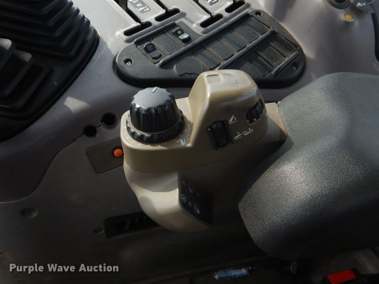 image for item DB4979 2004 Case MXU-100 tractor