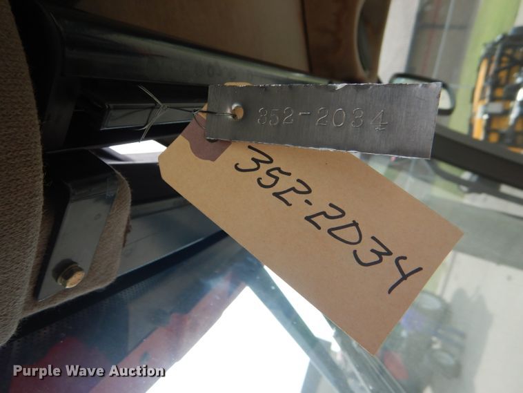 image for item DB4979 2004 Case MXU-100 tractor