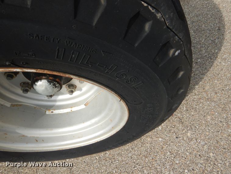 image for item DB4980 2004 Case MXU-100 tractor