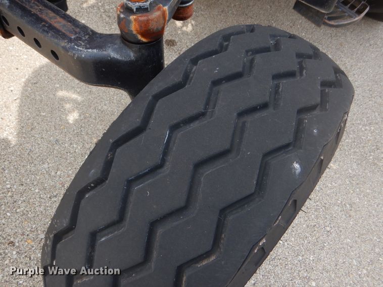 image for item DB4980 2004 Case MXU-100 tractor