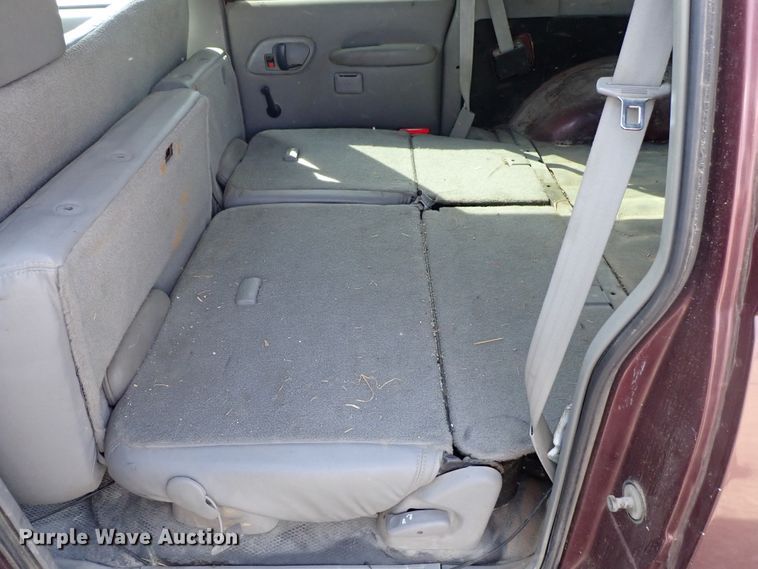 image for item DE1072 1997 Chevrolet Suburban 1500 SUV