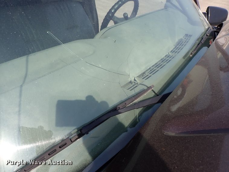 image for item DE1072 1997 Chevrolet Suburban 1500 SUV