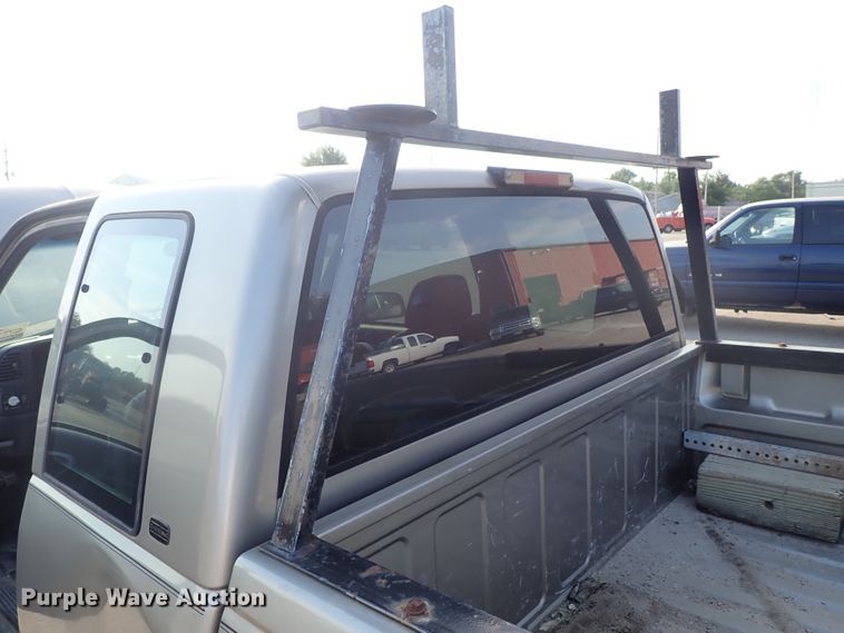 image for item DE1073 1998 Chevrolet C1500 Ext. Cab pickup truck