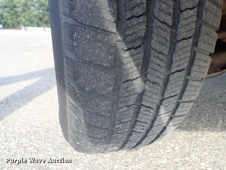 image for item DE1073 1998 Chevrolet C1500 Ext. Cab pickup truck