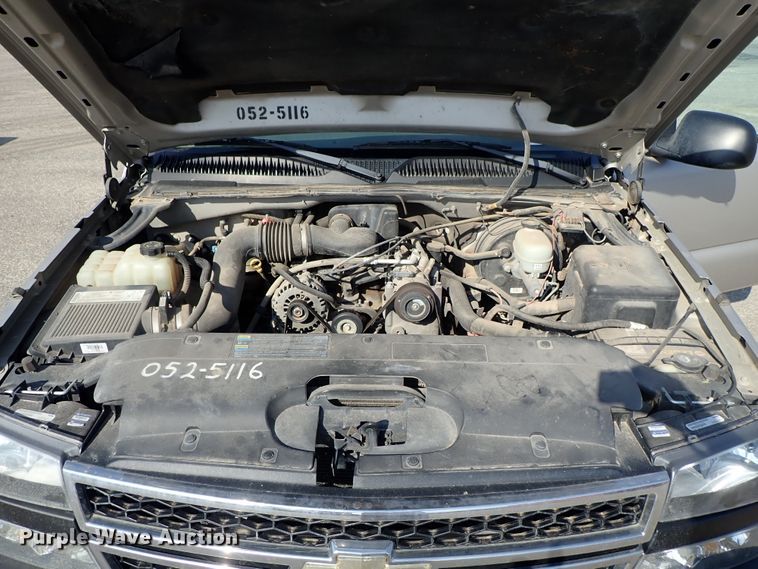 image for item DE1074 2006 Chevrolet Silverado 1500 pickup truck