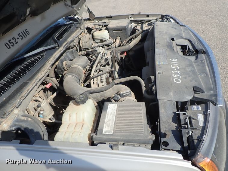 image for item DE1074 2006 Chevrolet Silverado 1500 pickup truck