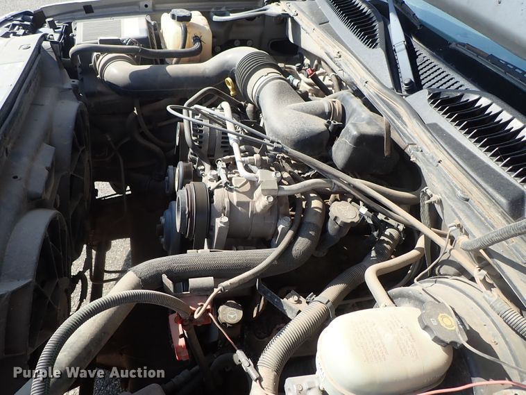 image for item DE1074 2006 Chevrolet Silverado 1500 pickup truck