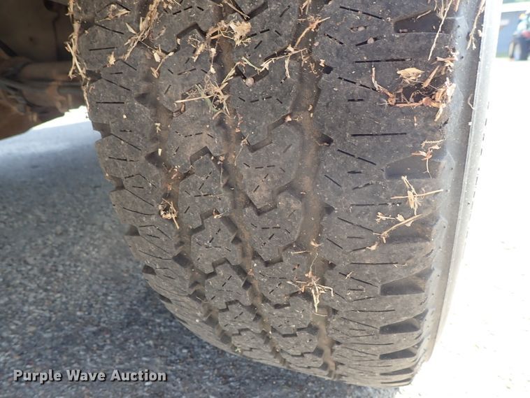 image for item DE1074 2006 Chevrolet Silverado 1500 pickup truck