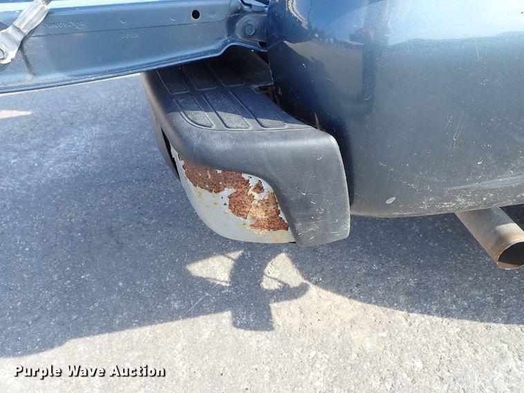 image for item DE1076 2006 Chevrolet Silverado 1500 pickup truck