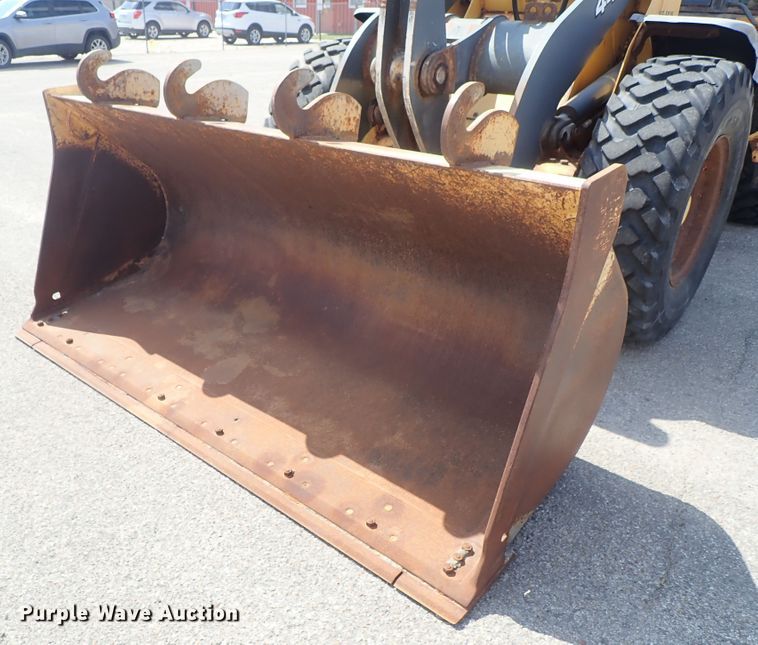 image for item DE1080 2006 John Deere 444J wheel loader