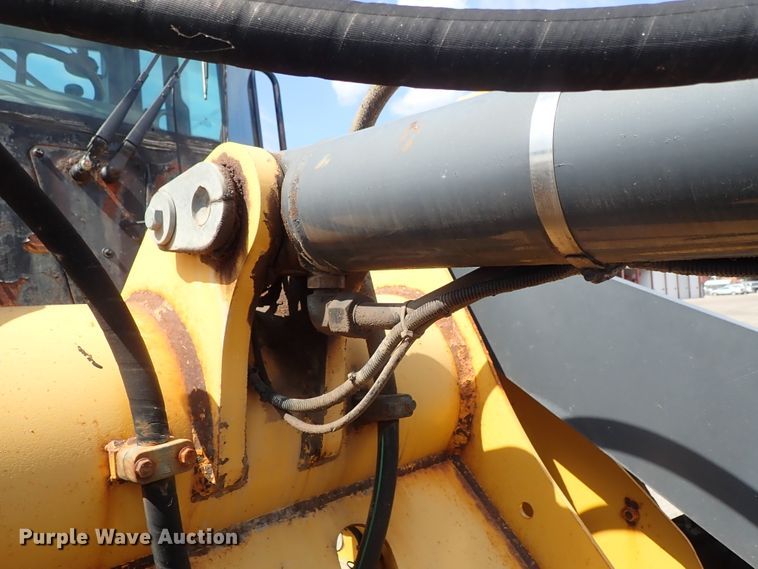 image for item DE1080 2006 John Deere 444J wheel loader