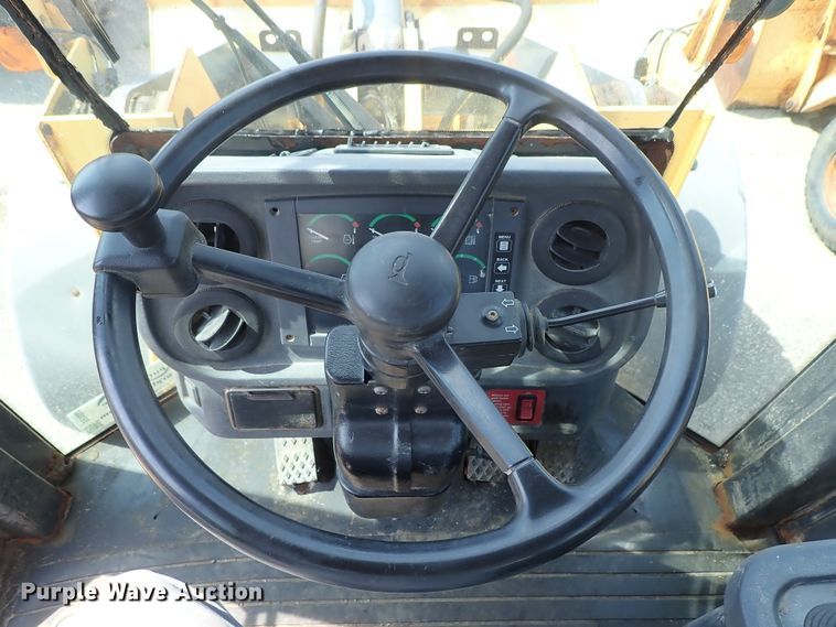 image for item DE1080 2006 John Deere 444J wheel loader