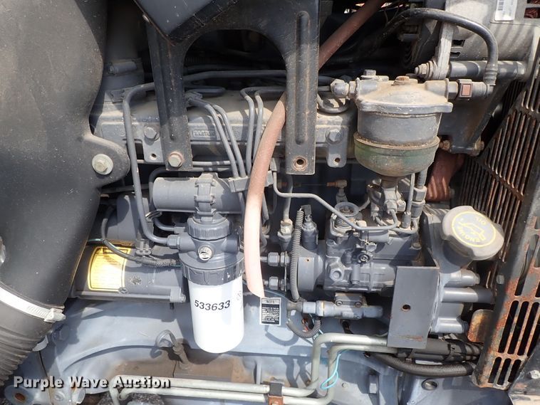 image for item DE1082 2001 New Holland TS100 tractor