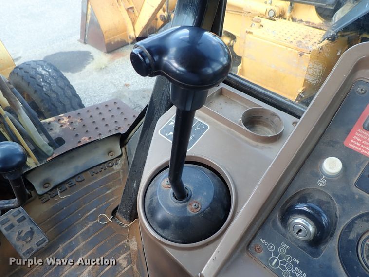 image for item DE1083 1997 John Deere 310E backhoe