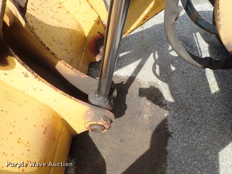 image for item DE1083 1997 John Deere 310E backhoe