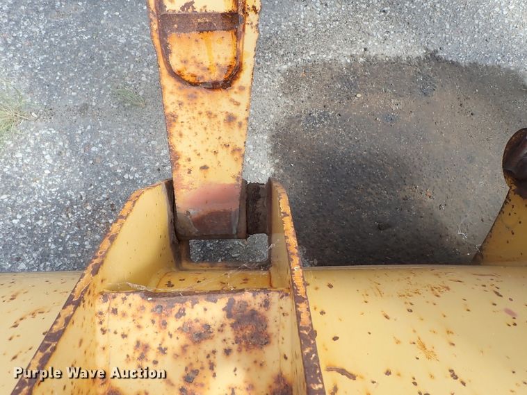 image for item DE1083 1997 John Deere 310E backhoe