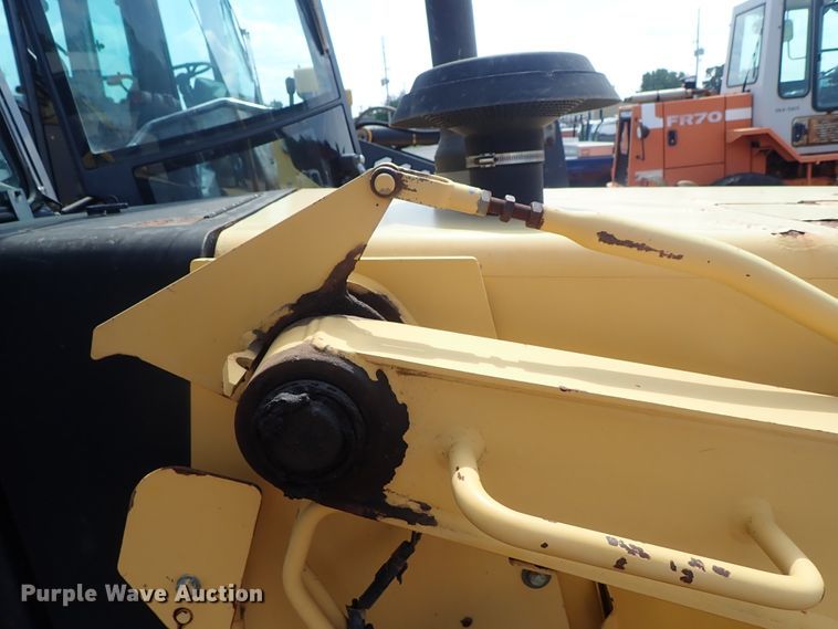 image for item DE1083 1997 John Deere 310E backhoe