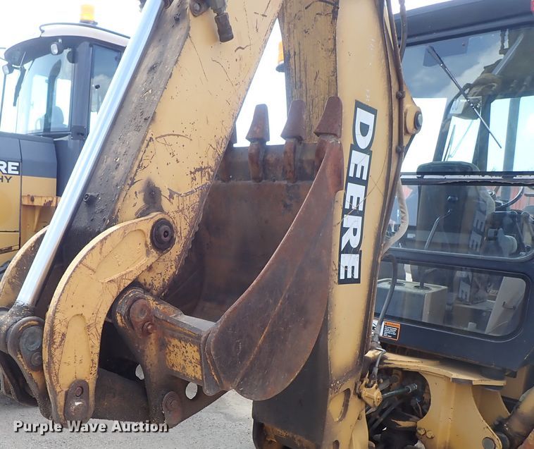image for item DE1083 1997 John Deere 310E backhoe