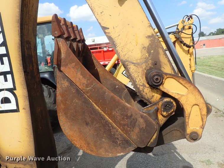 image for item DE1083 1997 John Deere 310E backhoe