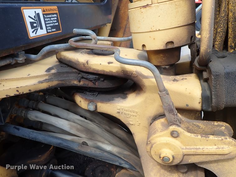 image for item DE1083 1997 John Deere 310E backhoe