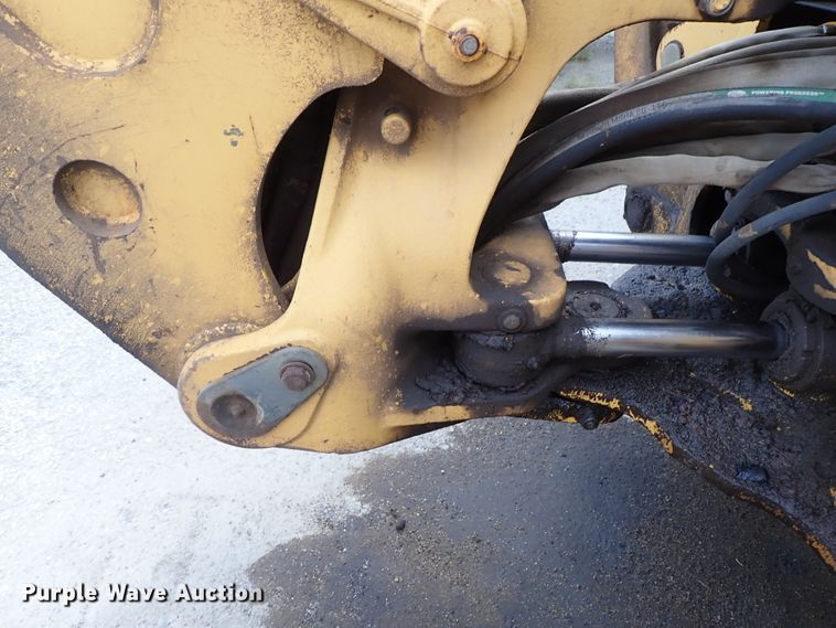 image for item DE1083 1997 John Deere 310E backhoe