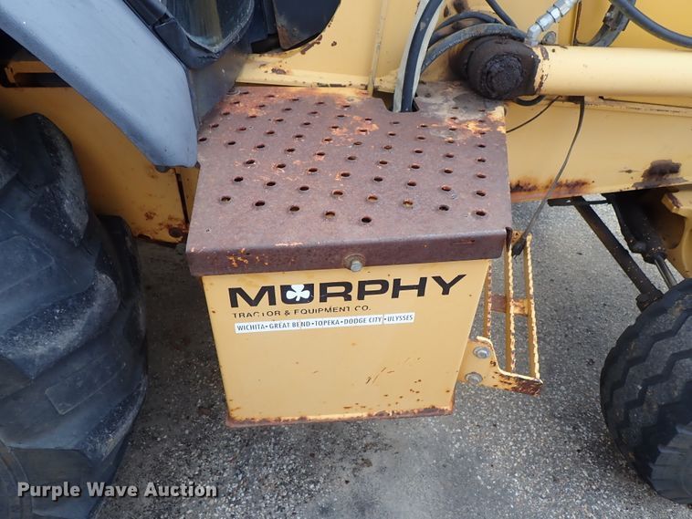 image for item DE1083 1997 John Deere 310E backhoe