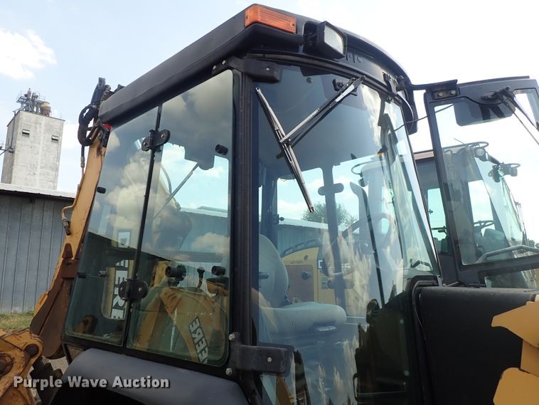 image for item DE1083 1997 John Deere 310E backhoe