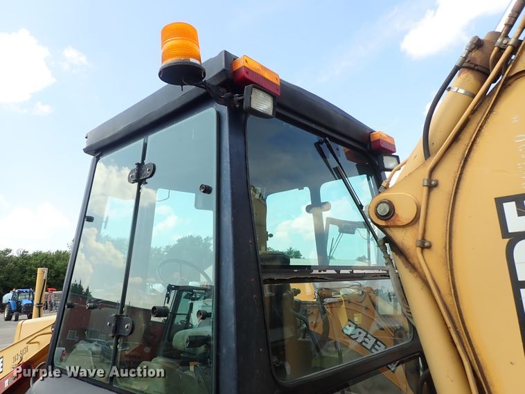 image for item DE1083 1997 John Deere 310E backhoe