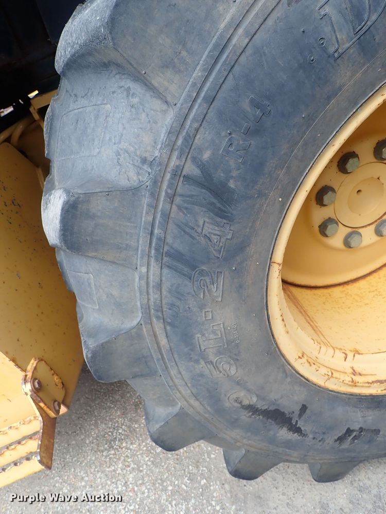 image for item DE1083 1997 John Deere 310E backhoe