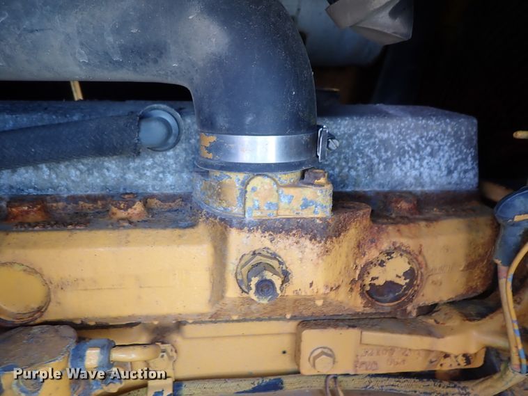 image for item DE1084 1999 John Deere 310E backhoe