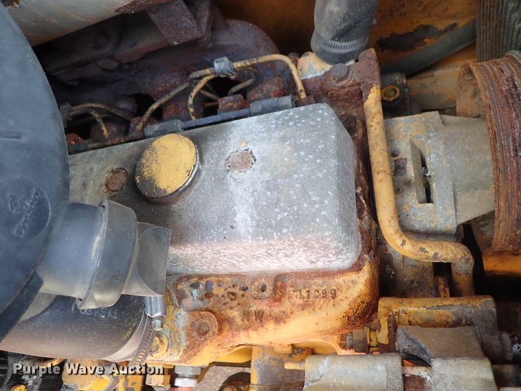 image for item DE1084 1999 John Deere 310E backhoe