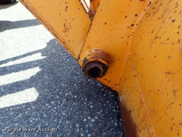 image for item DE1084 1999 John Deere 310E backhoe