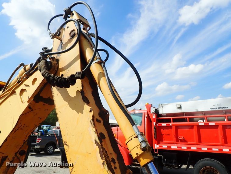 image for item DE1084 1999 John Deere 310E backhoe