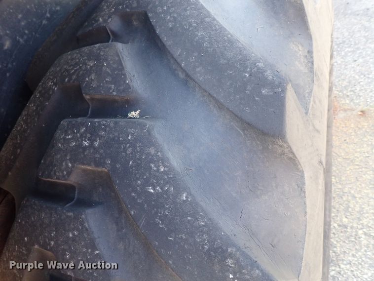 image for item DE1084 1999 John Deere 310E backhoe