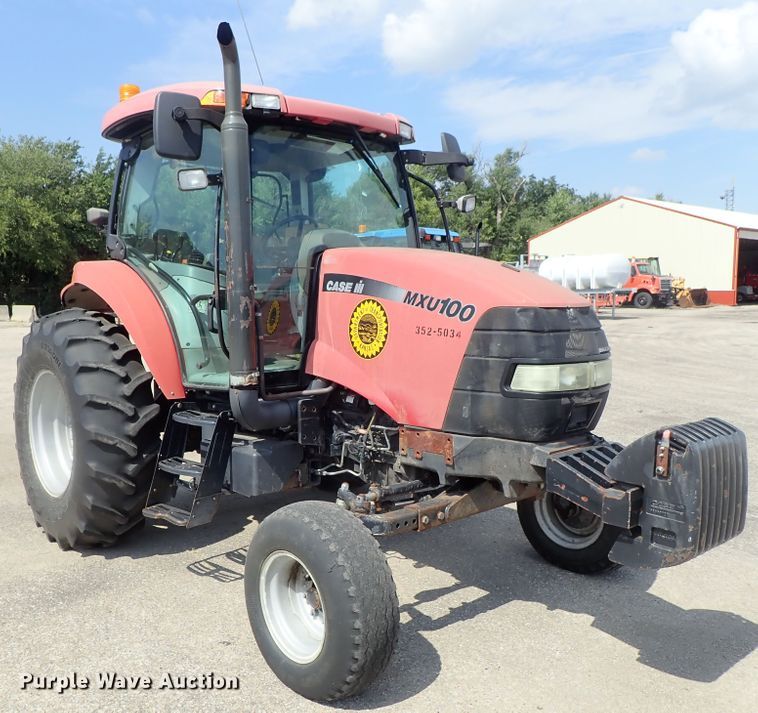 image for item DE1085 2004 Case MXU-100 tractor