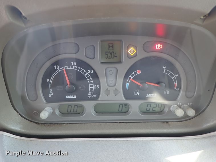 image for item DE1085 2004 Case MXU-100 tractor