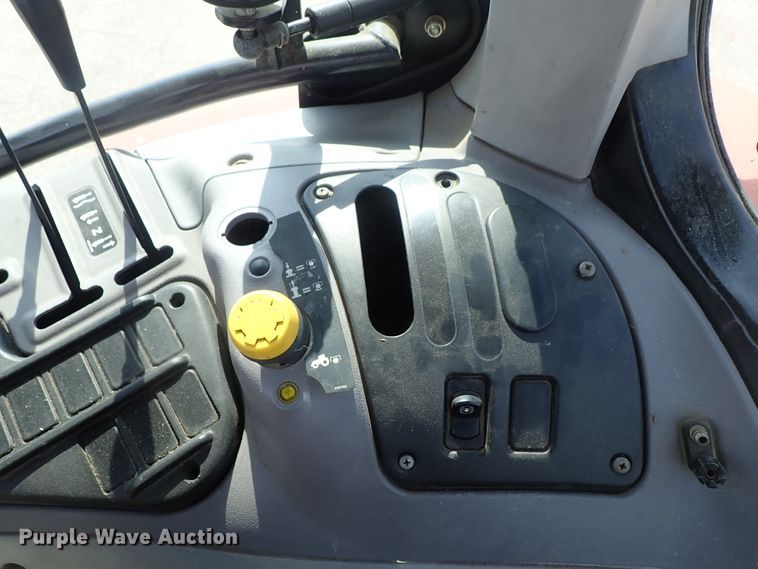 image for item DE1085 2004 Case MXU-100 tractor