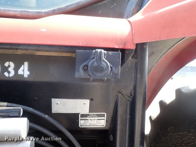 image for item DE1085 2004 Case MXU-100 tractor