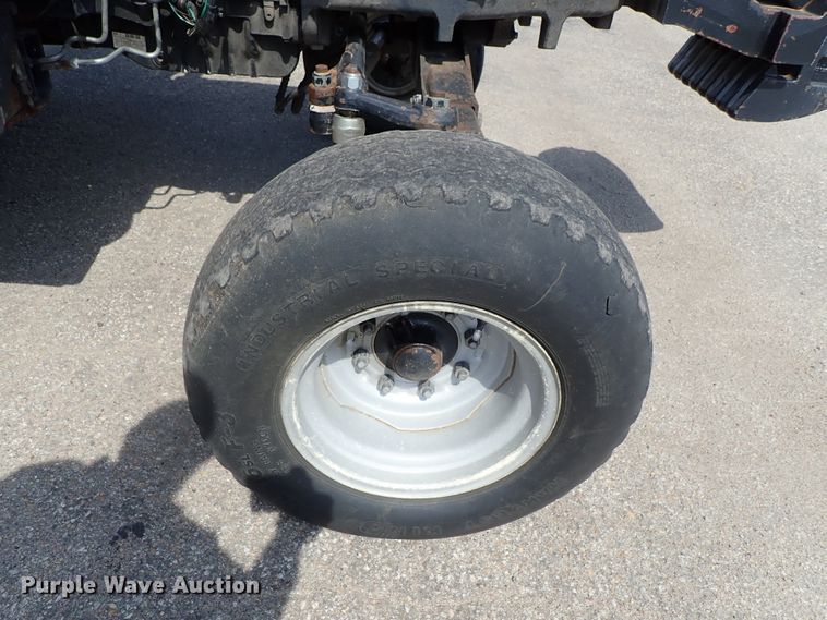 image for item DE1085 2004 Case MXU-100 tractor