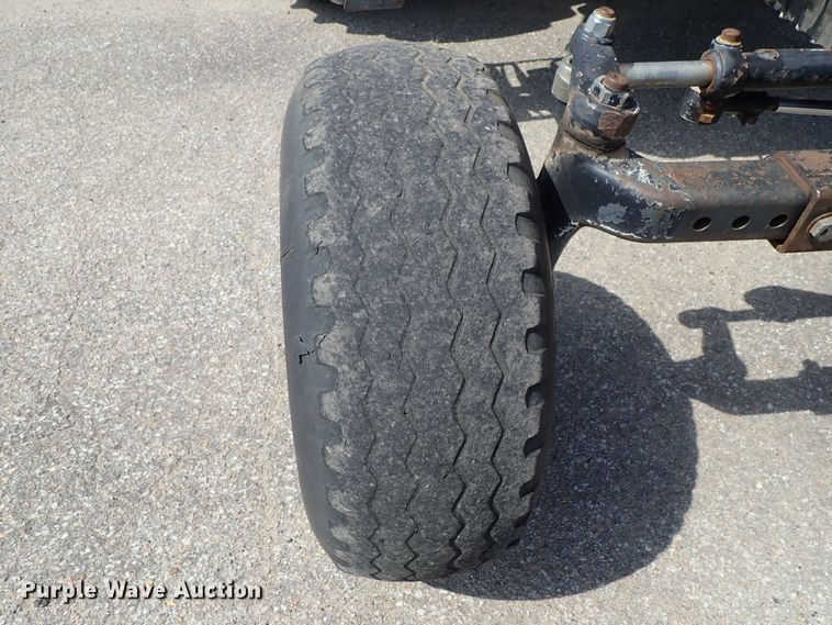 image for item DE1085 2004 Case MXU-100 tractor