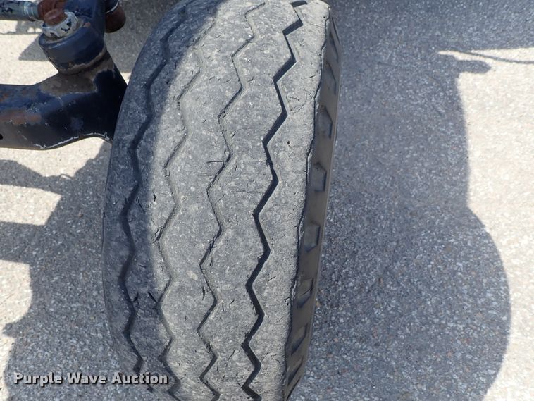 image for item DE1085 2004 Case MXU-100 tractor