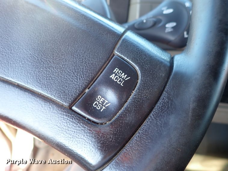 image for item DE1086 2003 Sterling LT7501 dump truck