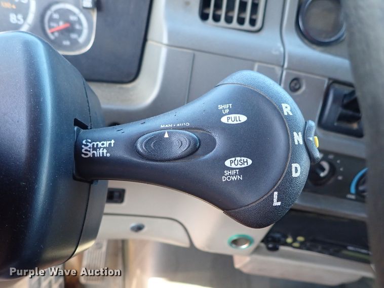 image for item DE1086 2003 Sterling LT7501 dump truck