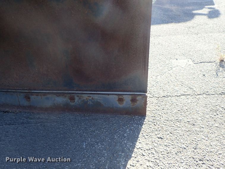 image for item DE1086 2003 Sterling LT7501 dump truck