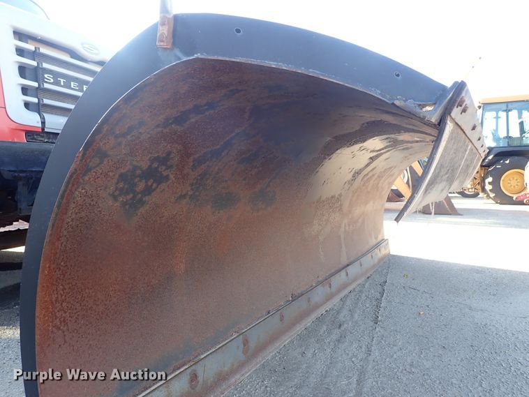 image for item DE1086 2003 Sterling LT7501 dump truck