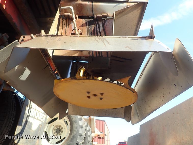 image for item DE1086 2003 Sterling LT7501 dump truck