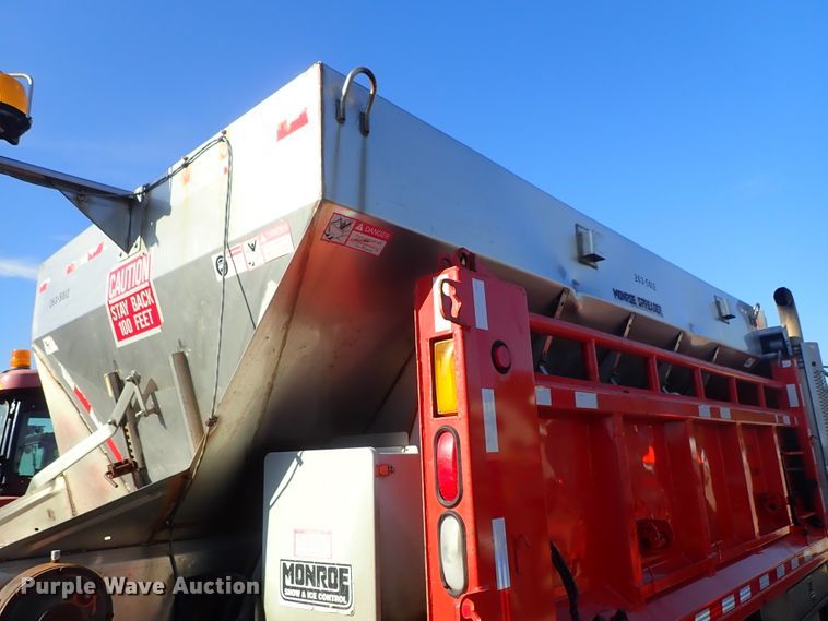 image for item DE1086 2003 Sterling LT7501 dump truck