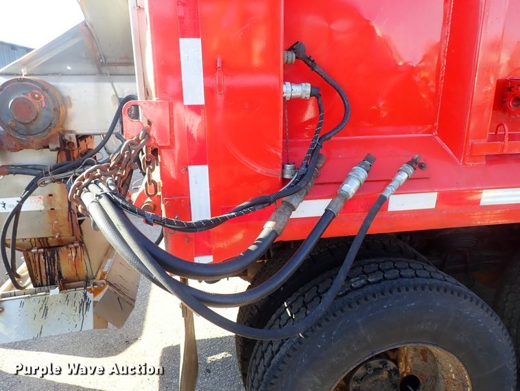 image for item DE1086 2003 Sterling LT7501 dump truck